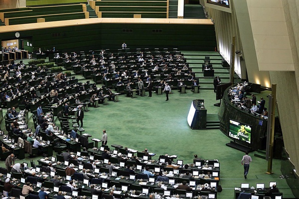 وعده رییس مجلس شورای اسلامی به معلمان درباره لایحه رتبه بندی